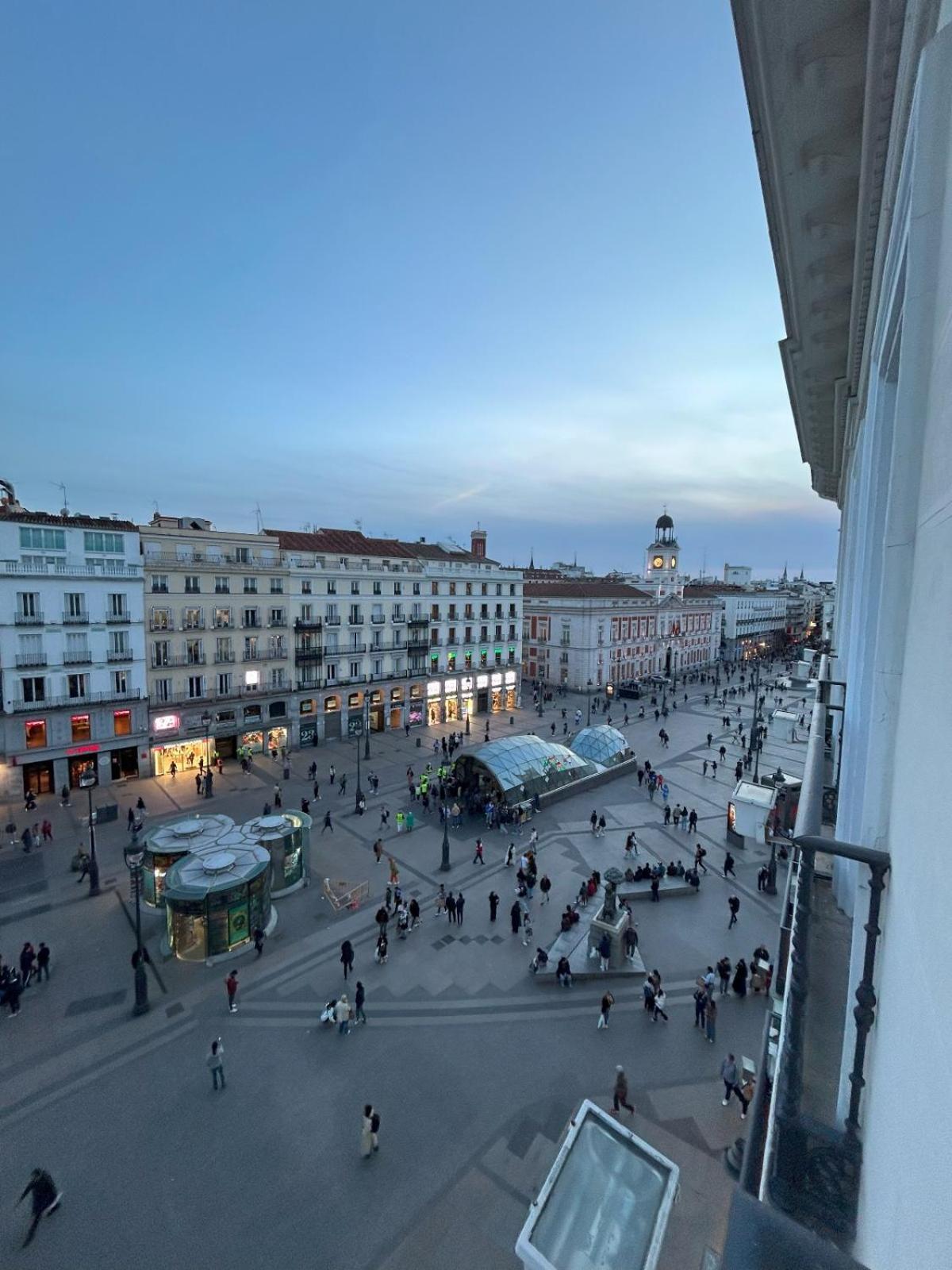 Fortinn Puerta Del Sol Madrid Kültér fotó